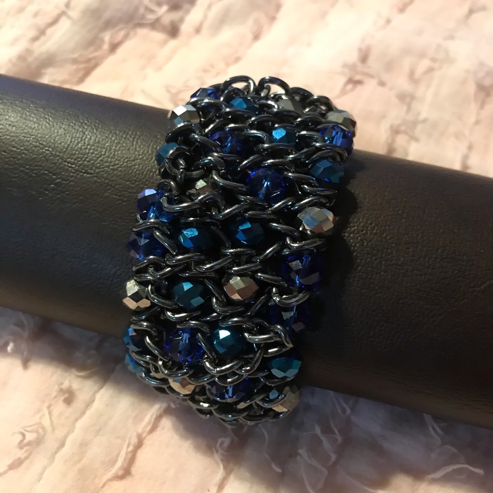 Blue and gray beaded bracelet - Picture 1 of 3